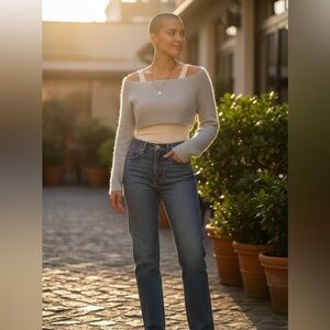 American Eagle Outfitters Women's V-Neck Sweater in Light Gray